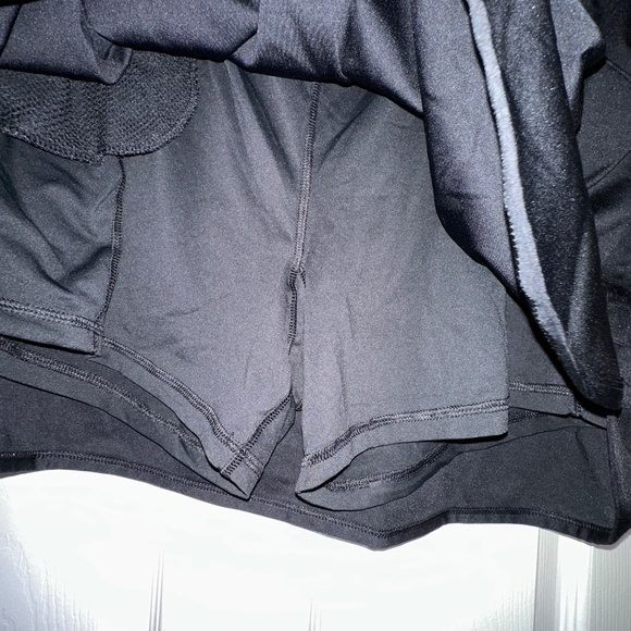 Columbia Black Skort – 2XL, Activewear - Picture 2 of 5